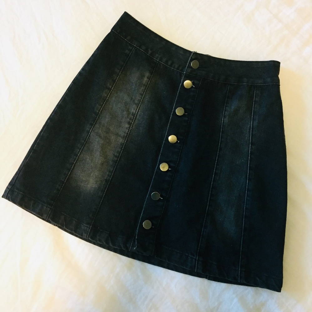 BDG Button Up Skirt
